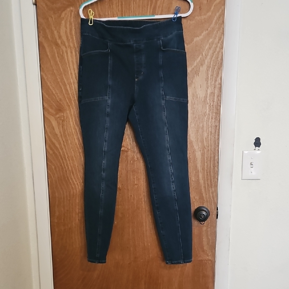 Women's Black Jeans